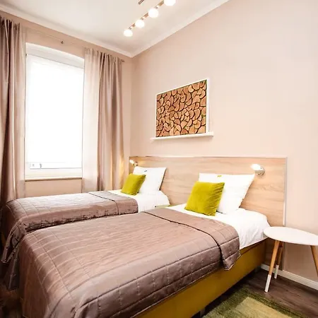 アパート 3 エプフェル デザイン *