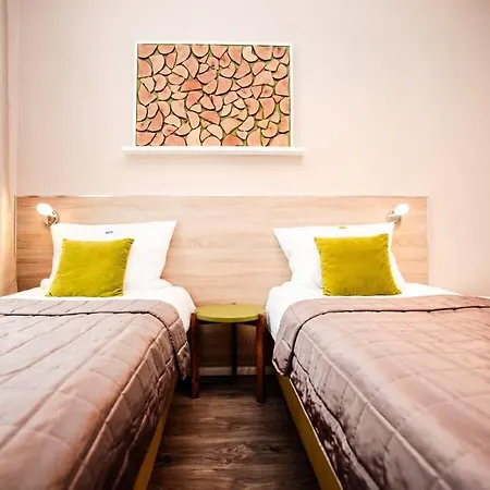 3 エプフェル デザイン アパート *