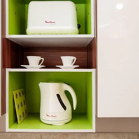 3 エプフェル デザイン アパート *