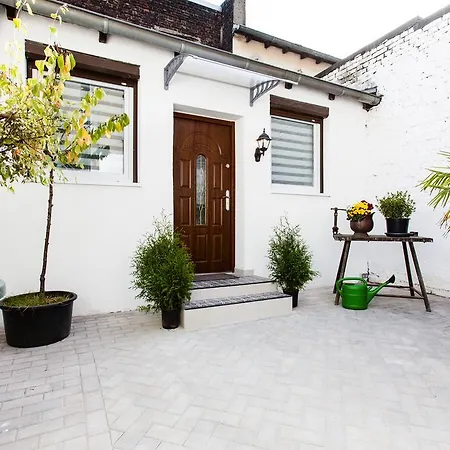 3 エプフェル デザイン アパート *