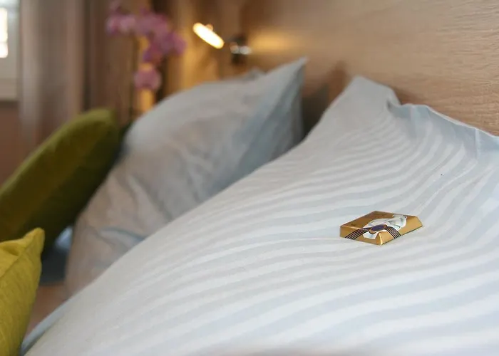 3 エプフェル デザイン アパート